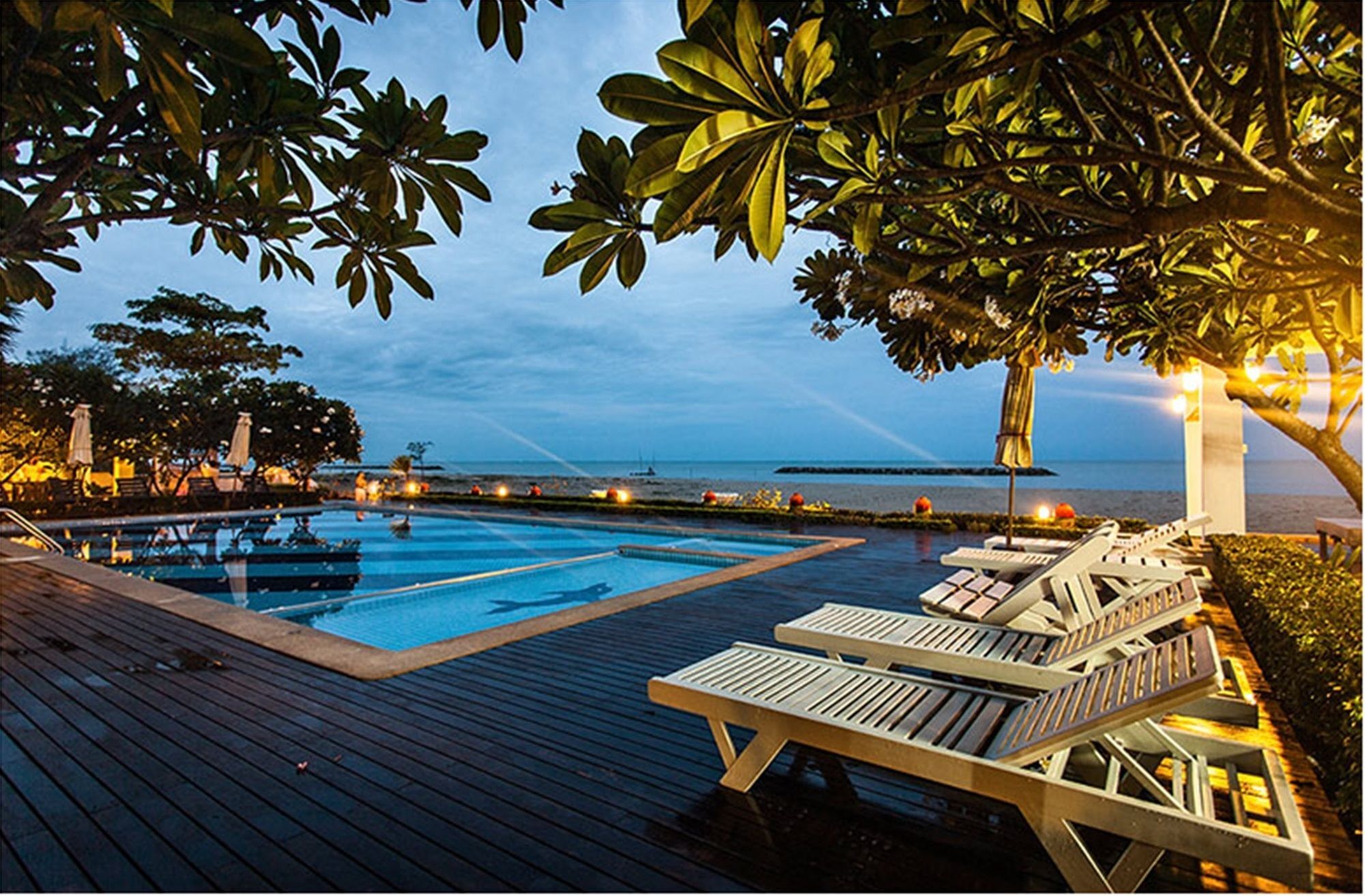Chez Nous Boutique Resort Haad Chao Samran Exterior foto