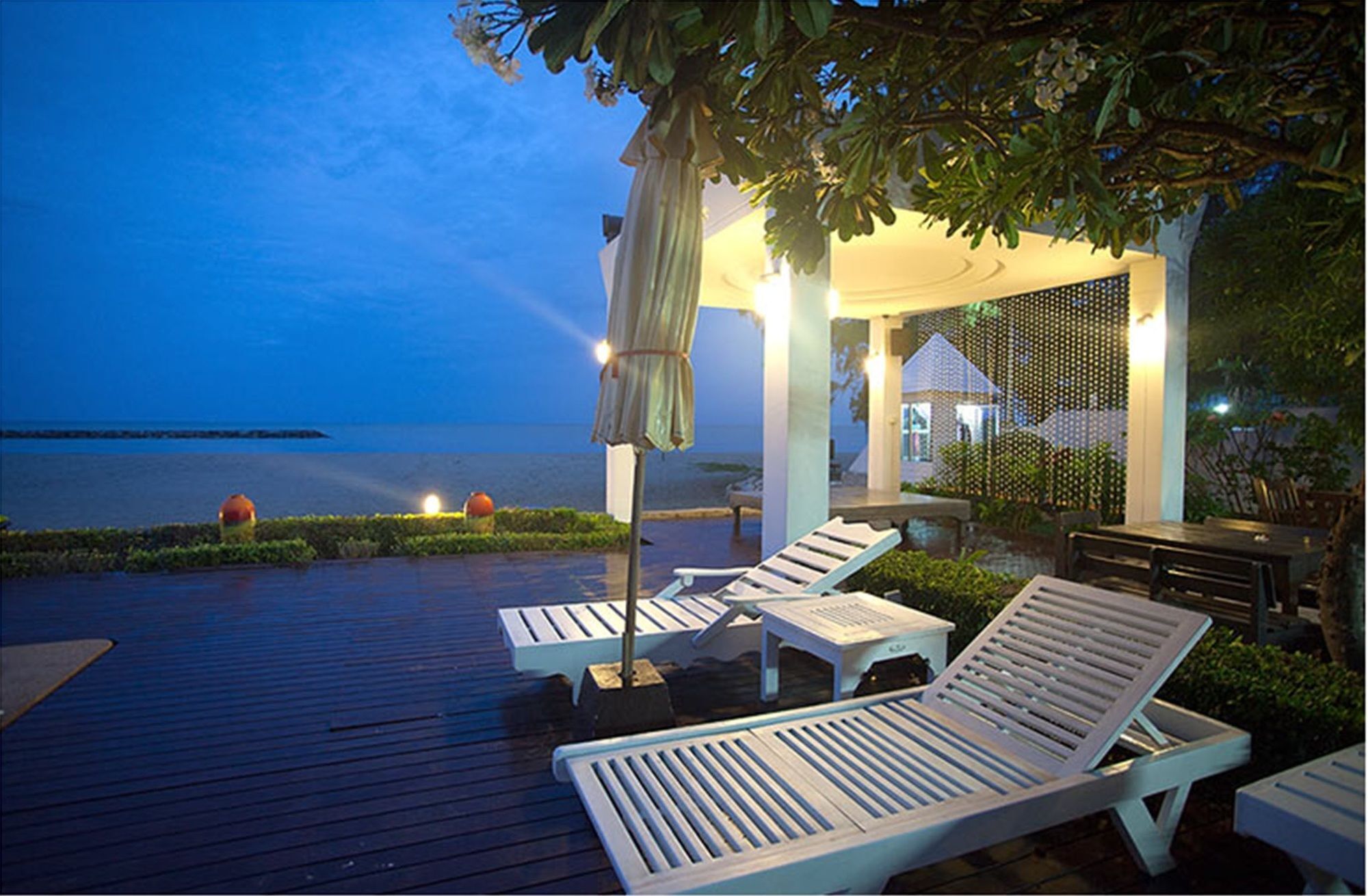 Chez Nous Boutique Resort Haad Chao Samran Exterior foto